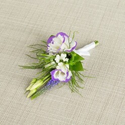 LILIUM & LISIANTHUS GROOM BUTTONHOLE